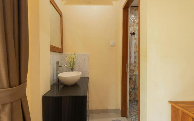 Liliy Guest House Legian