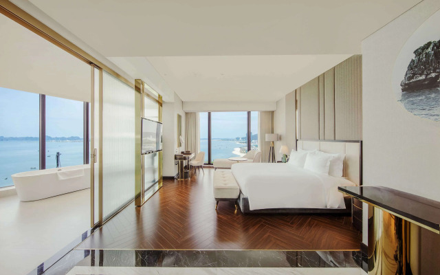 Radisson Blu Hotel, Ha Long Bay
