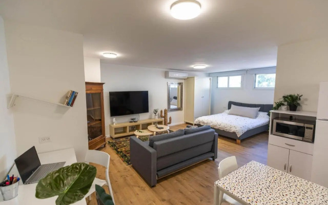 Sheba-Shik apartment, Tel hashomer שיבא-שיק, תל השומר,דירת סטודיו מקסימה!
