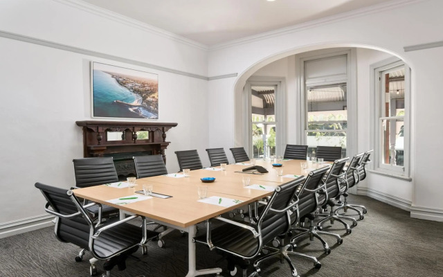Holiday Inn West Perth by IHG