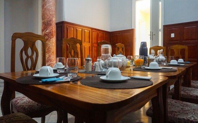 Villa Azurea 7 rooms Vedado