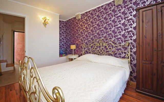 Beautiful Home in Tucepi With Jacuzzi, Wifi and 2 Bedrooms
