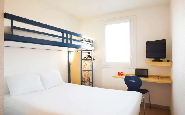 ibis budget Orly Chevilly Tram 7
