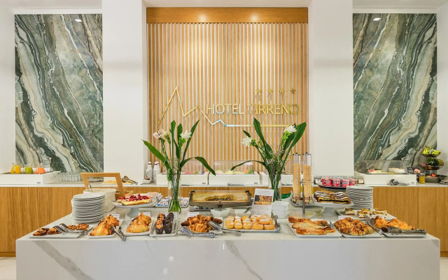 Hotel Tirreno