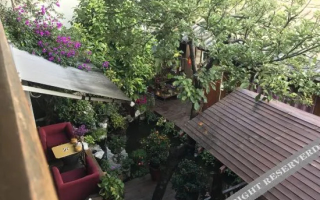 Lijiang Qingyi Inn