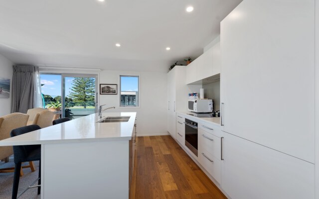 The Pavilions Beachfront Apartments
