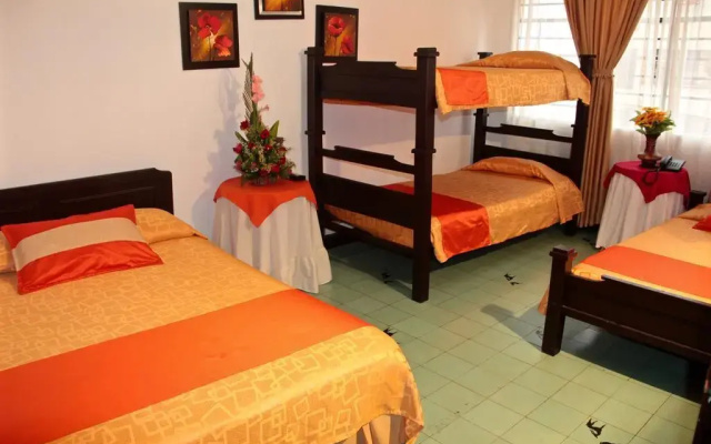Hotel San Luis Plaza