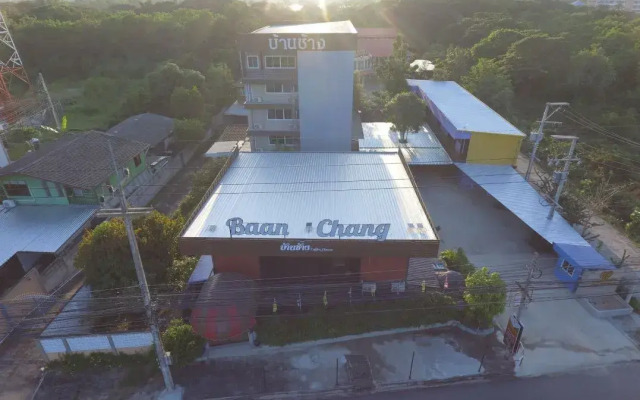 Baan Chang Hotel & Coffee House