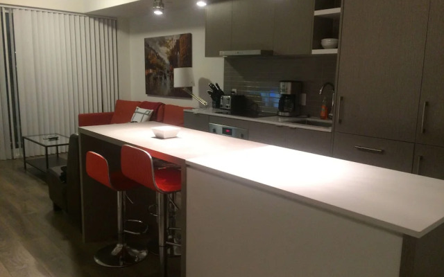 Pelican Suite at Harbour Plaza