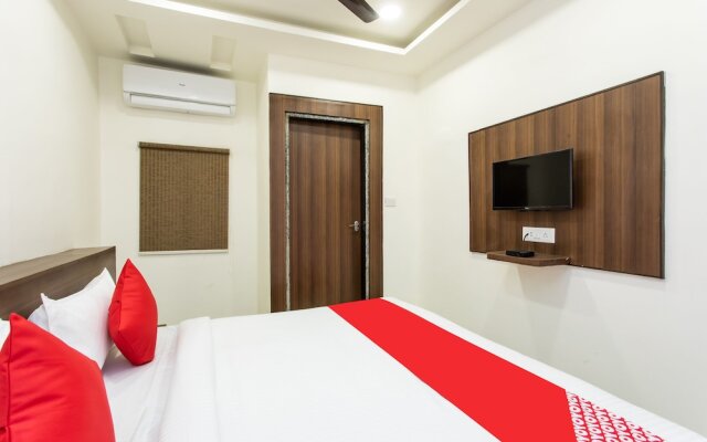 Hotel Aditya Regency by OYO