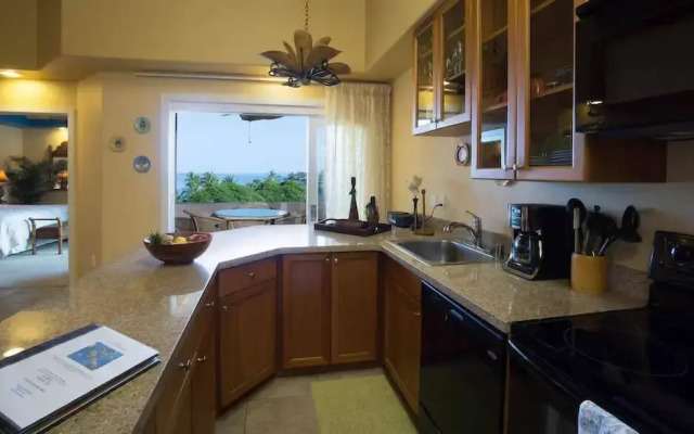The Beach Villas w/ Pool Hot Tub & A/c!