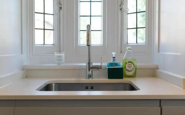 Host Stay Sackville Apartment