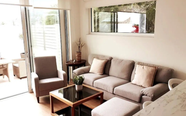 Family & Friends 4-Bedroom beach break!