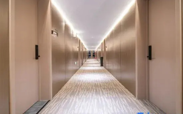 Ruiyuan Hotel (Luoshan Branch)