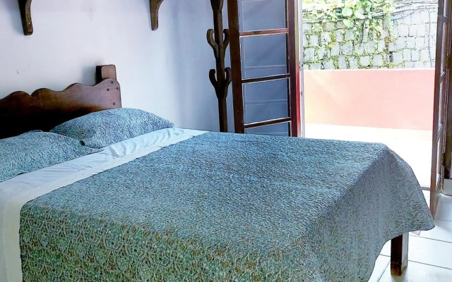 Residencial Picinguaba "Pé na Areia - 60m da Praia"