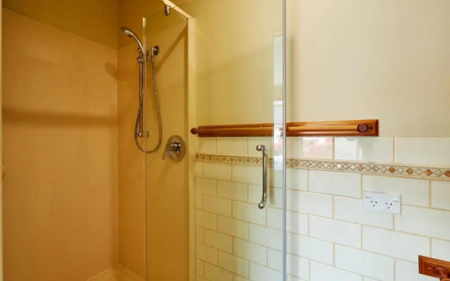 Paradise Inn - Kaikoura Holiday Home