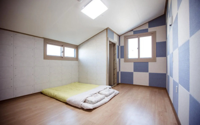 Kirin Guesthouse - Hostel