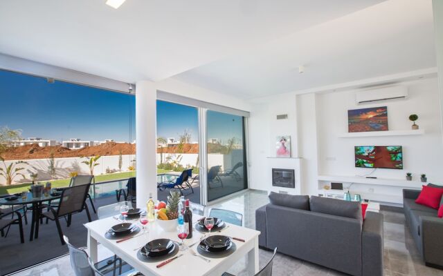 Villa Prol25, Beautiful 2bdr Protaras Villa With Pool, Close to Fig Tree Bay