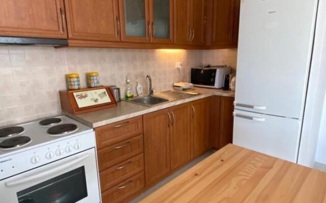 Ideal location, 360 sea view, 2 beds, modern apartment