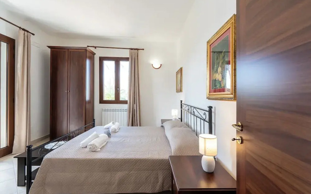 Tenuta Ricco Mono With Pool And Garden
