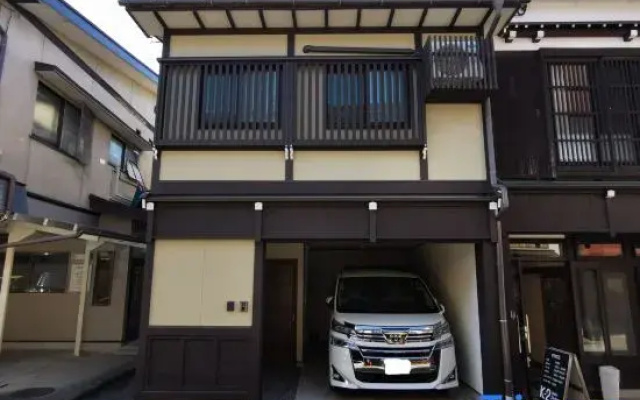Hida Takayama's Town House
