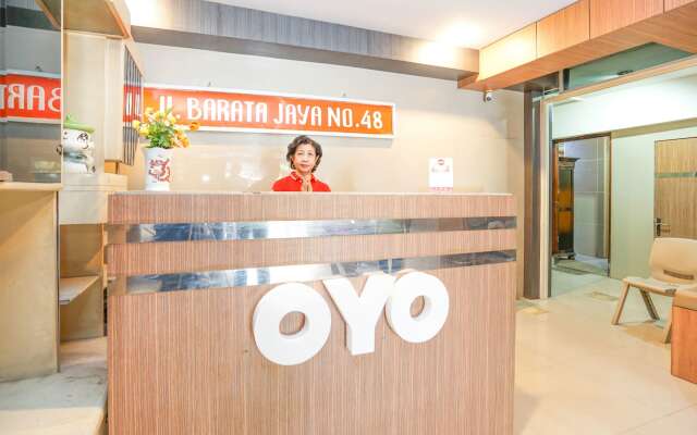 OYO 164 Ang's Residence