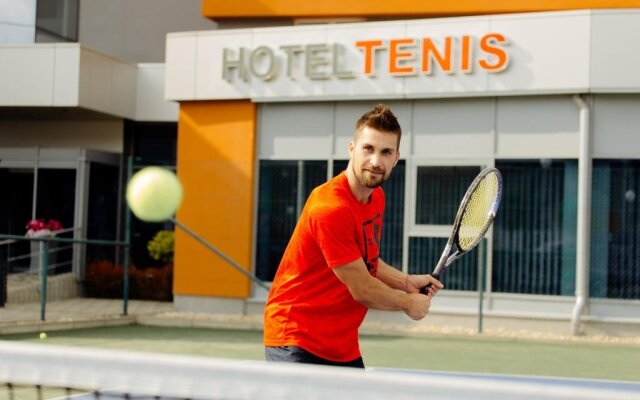 Hotel Tenis