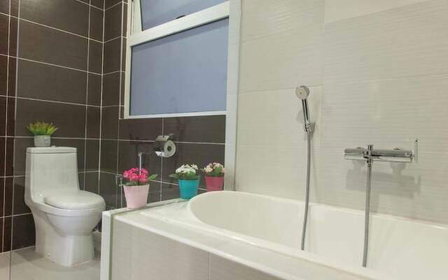 Encorp Marina Suites