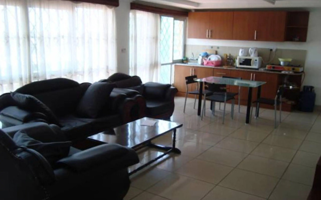 Diamond Plaza Apartments