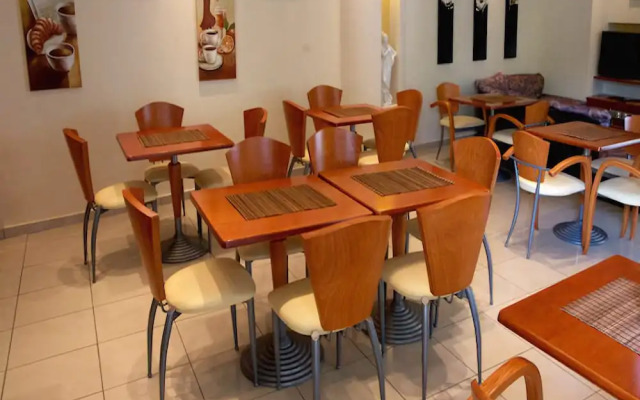 Efstratios Hotel