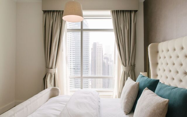 Faraway Homes - Burj Views Luxury