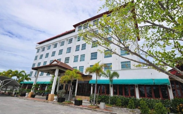 Lertthanee Hotel