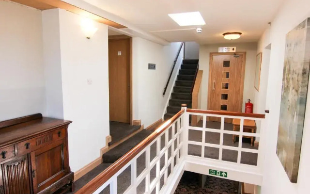 St David's Cross Hotel
