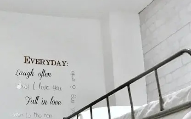 Reyna Express - Low Cost Accommodation