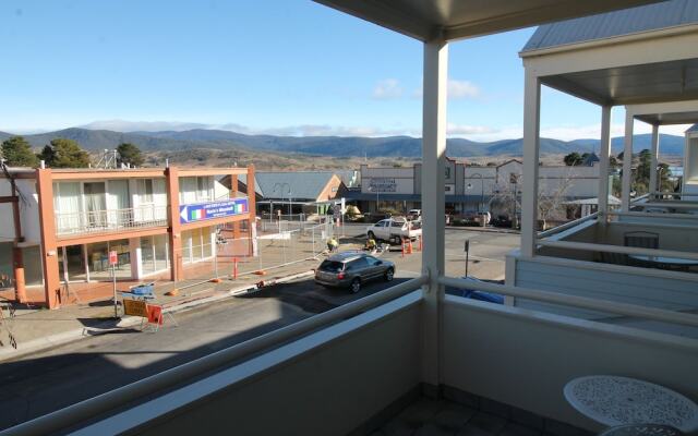 Razorback 11 - Razorback Plaza Jindabyne