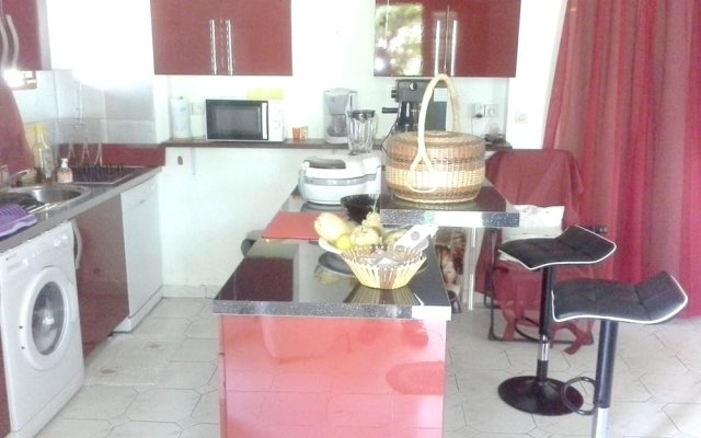 Apartment with 3 Bedrooms in Sainte-Luce, with Enclosed Garden And Wifi - 900 M From the Beach