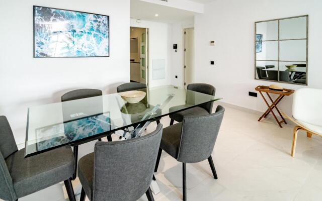 LAE9.1I- Apotel Estepona Hills by roomservices