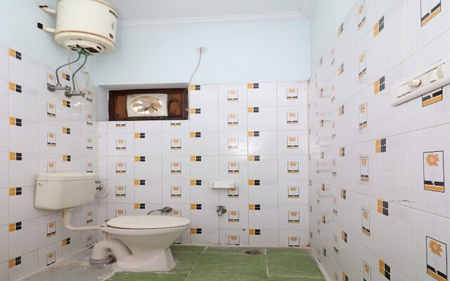 OYO 9307 Home Stay Hotel Nirmal Palace