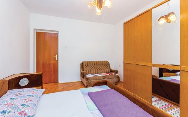 Awesome Home in Senj With 4 Bedrooms