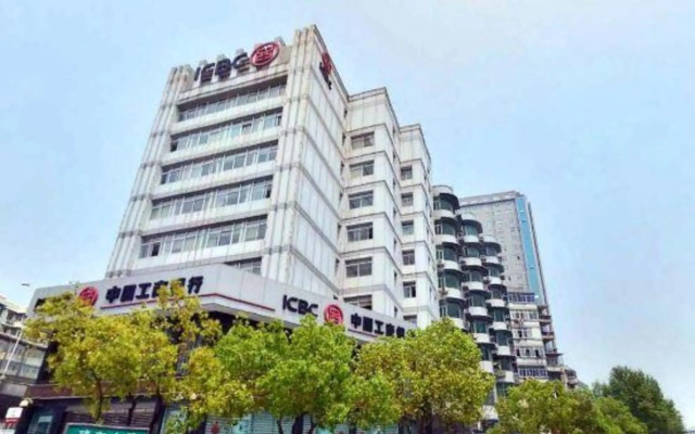 Leisure Hotel