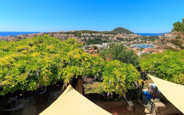 Hedera Estate, Villa Hedera XII