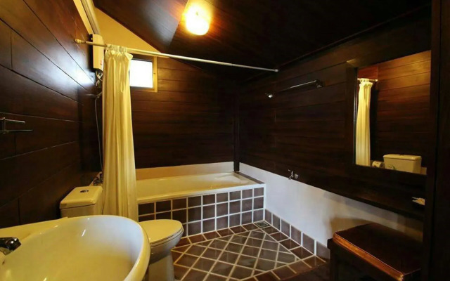 Huen Pak Mon Chantra