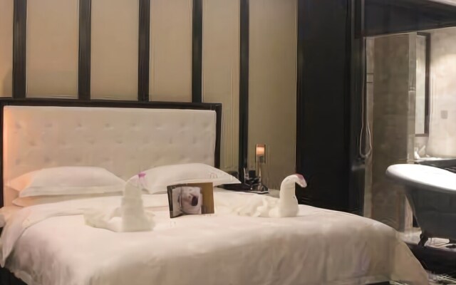 Crystal International Hotel