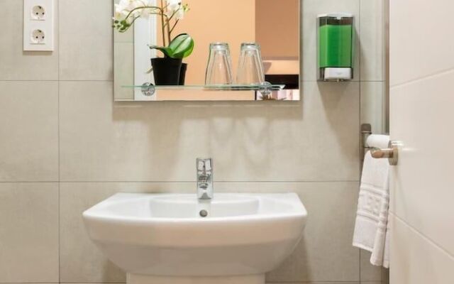 Bilbao ROOMS & KITCHEN Zorroza