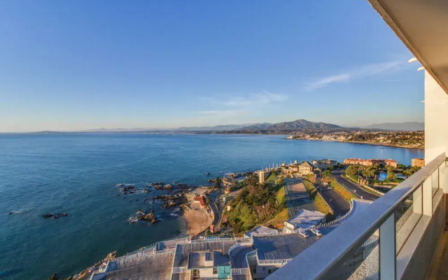 Coast Horizon