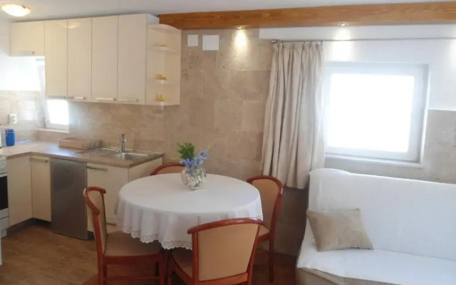 Apartments Kurilj