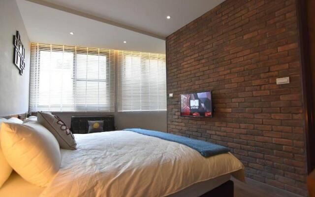 Simple Life Room