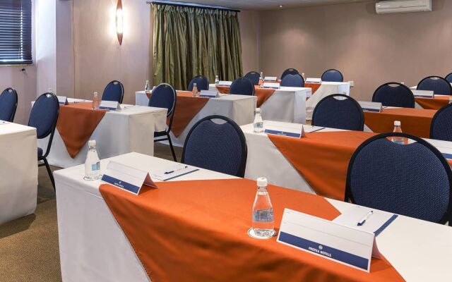 Protea Hotel by Marriott Zambezi River Lodge