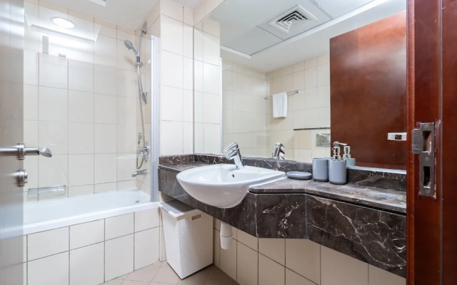 Nasma Holiday Homes - Jumeirah Bay X1 To