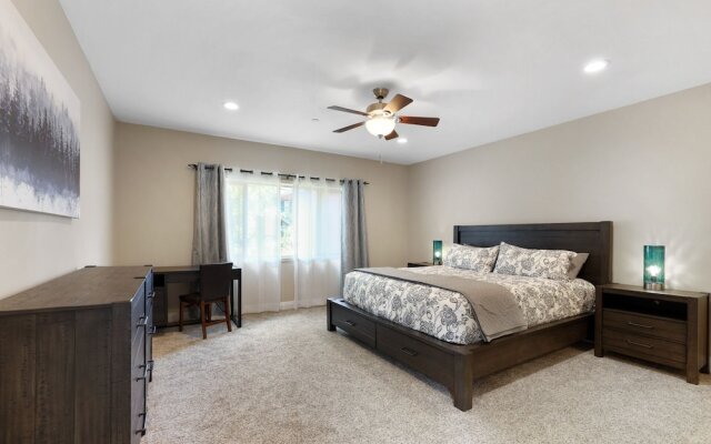 The Lookout at Tahoe Woods